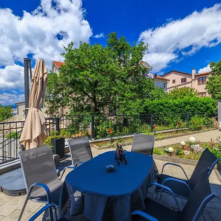 Tatjana Apartament Crikvenica
