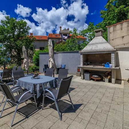 Tatjana Apartament Crikvenica